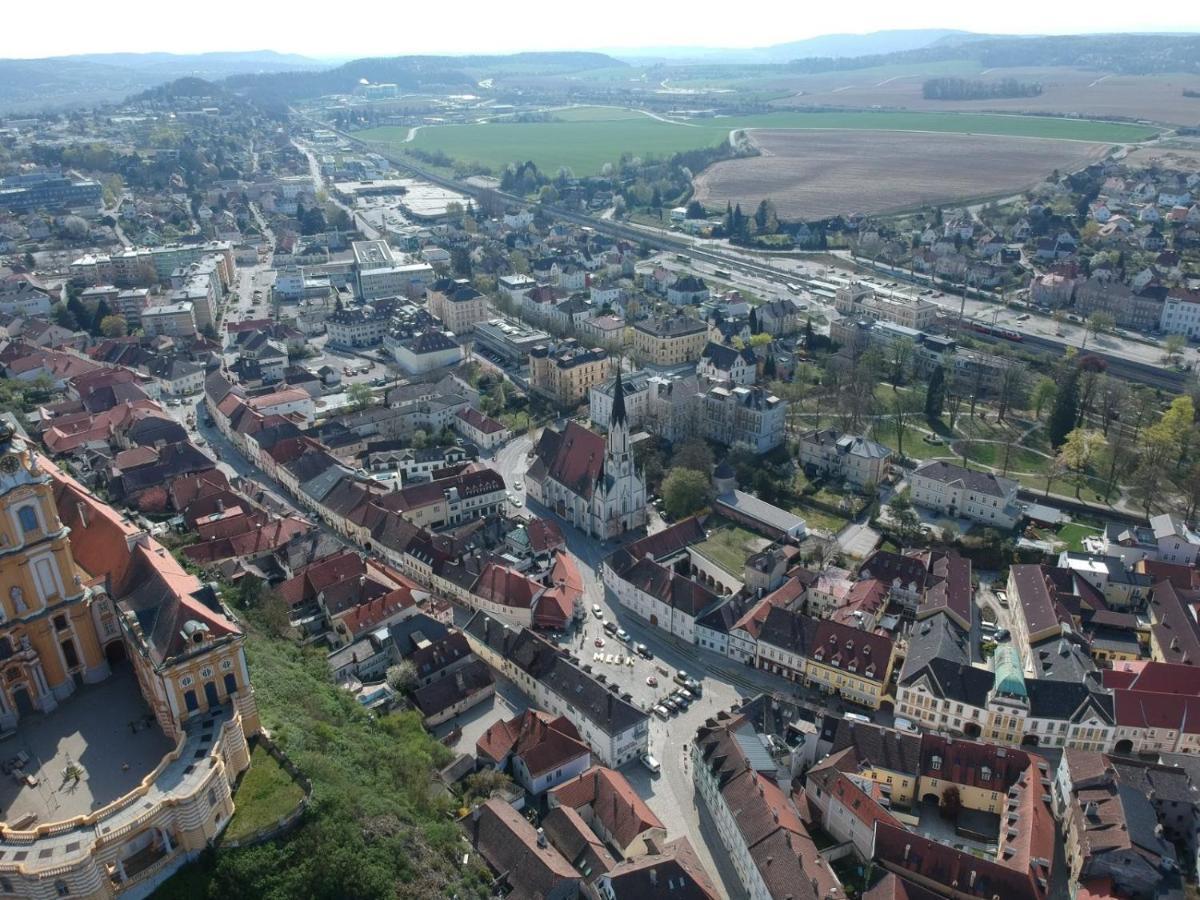 Schon Wohnen Beim Stift Melk Appartement Buitenkant foto