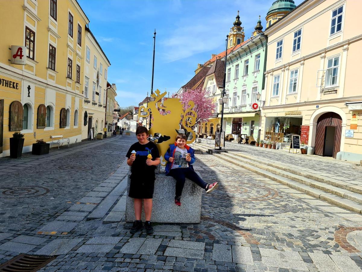 Schon Wohnen Beim Stift Melk Appartement Buitenkant foto